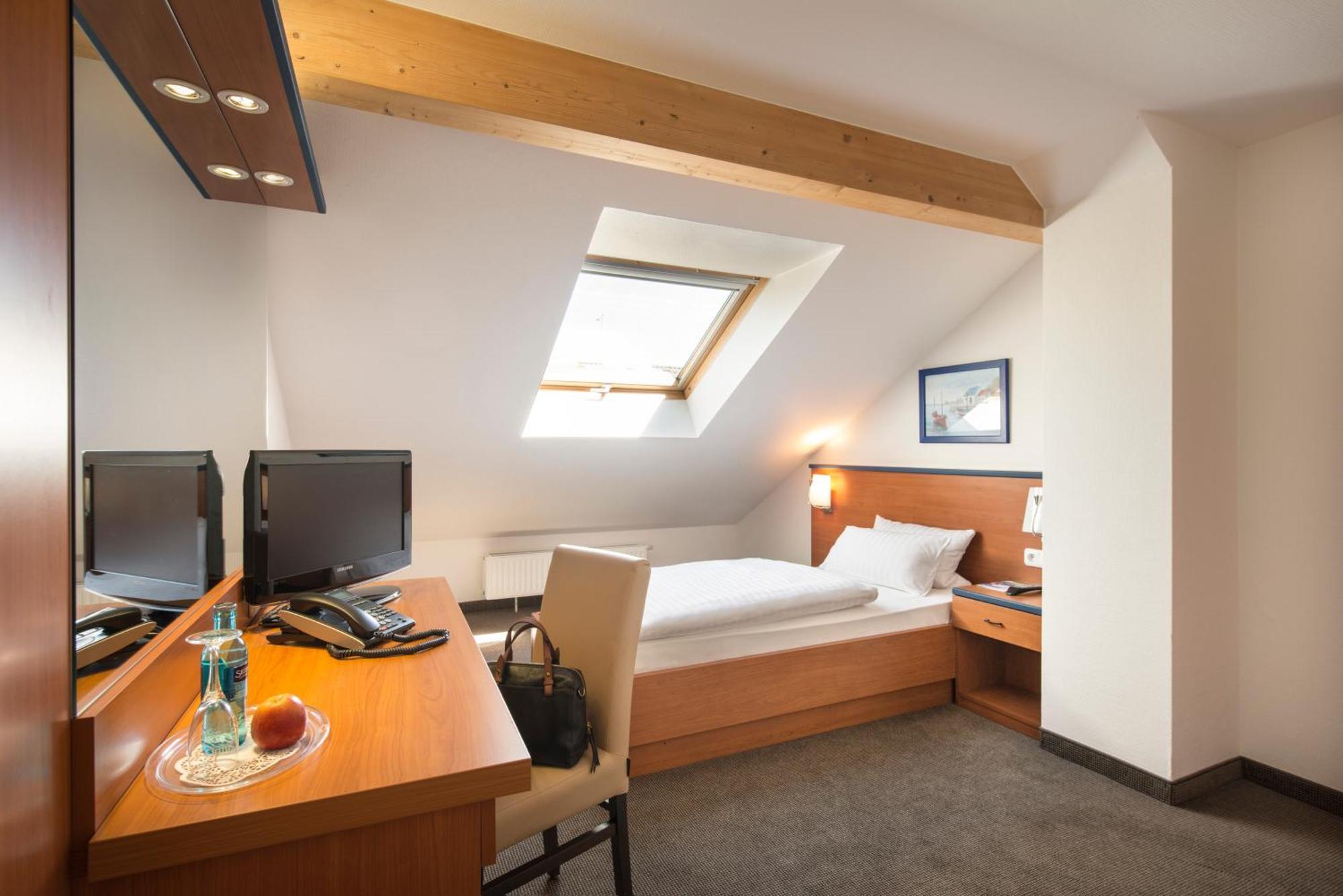 Hotel Am Wald Monheim am Rhein